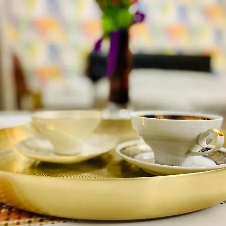 Cozy Victoriei Square Apartman *